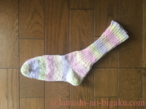 自分で編んだ手編みの足袋ソックス